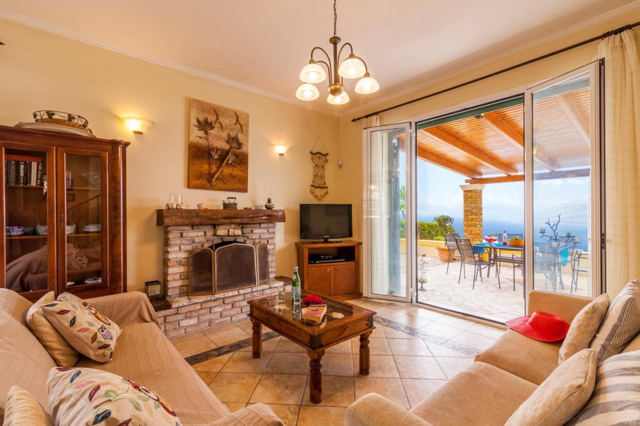 Beachfront Villa Victoras - With Private Beach Sidárion Exteriér fotografie