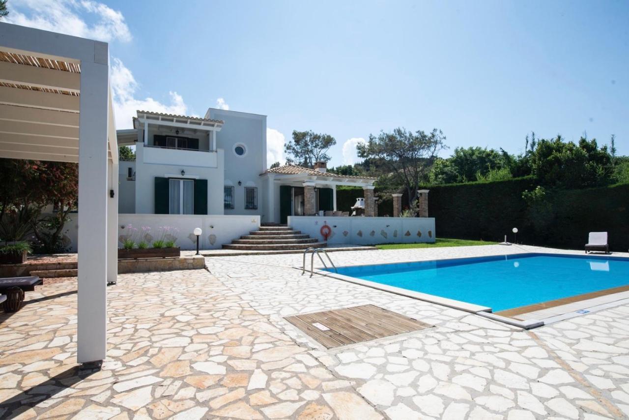 Beachfront Villa Victoras - With Private Beach Sidárion Exteriér fotografie