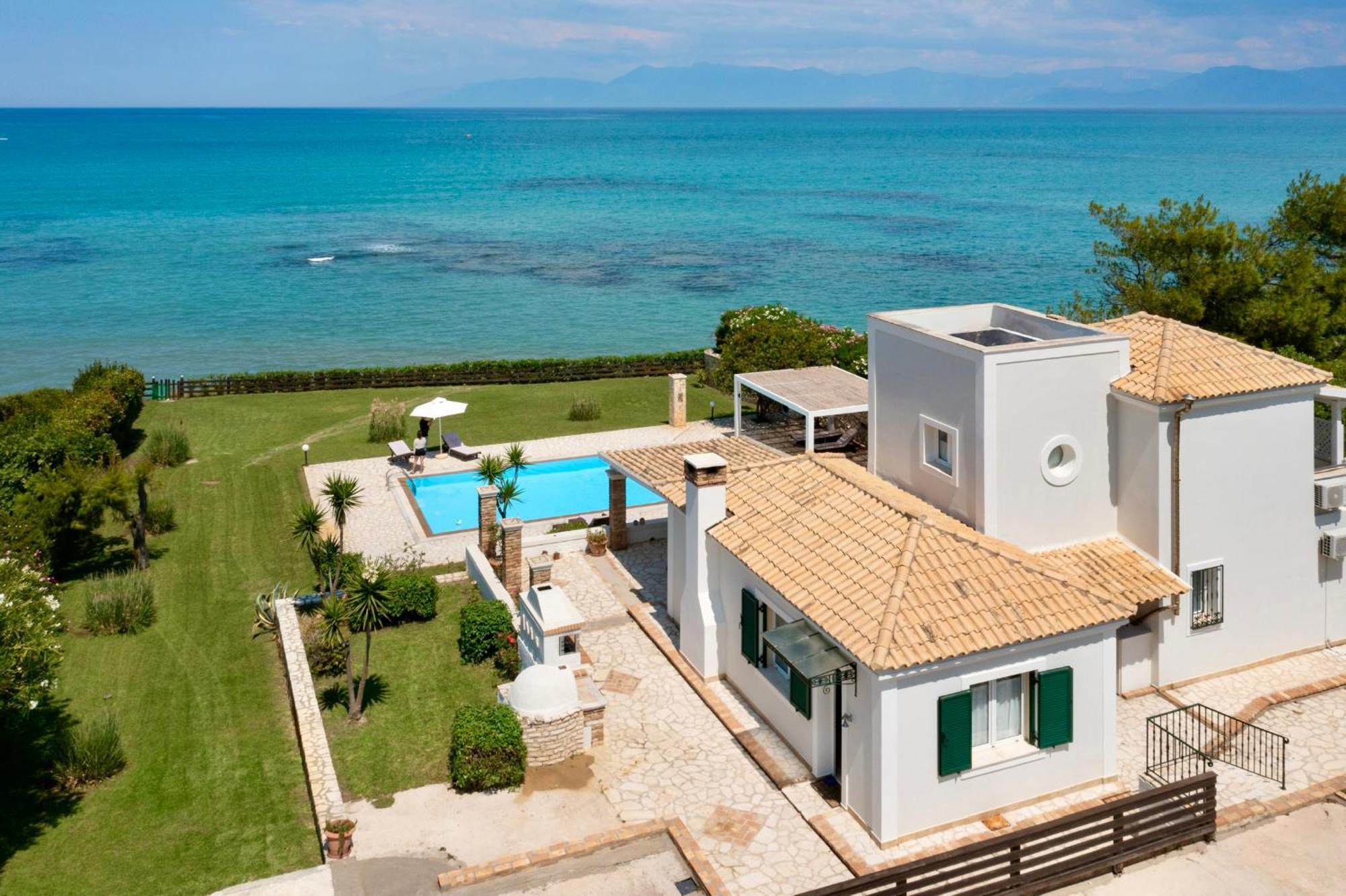 Beachfront Villa Victoras - With Private Beach Sidárion Exteriér fotografie